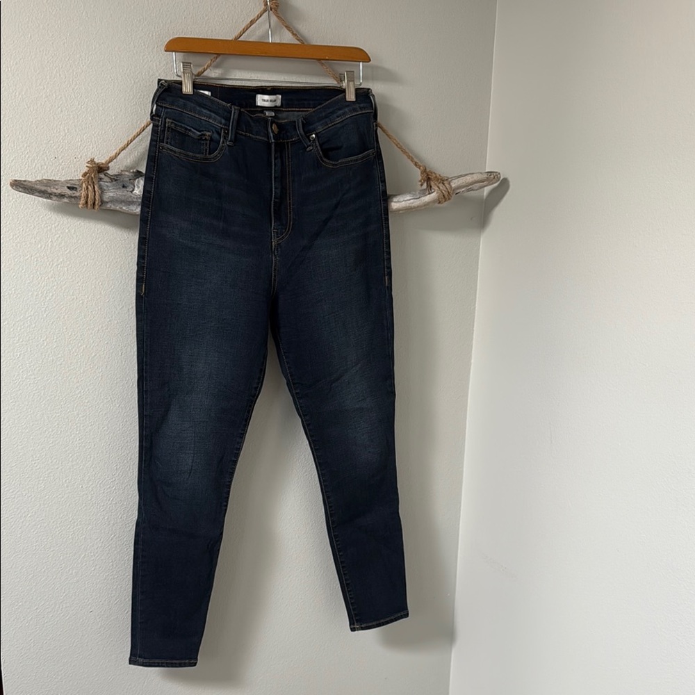 EUC True Religion Dark Blue Women's Jeans - 32